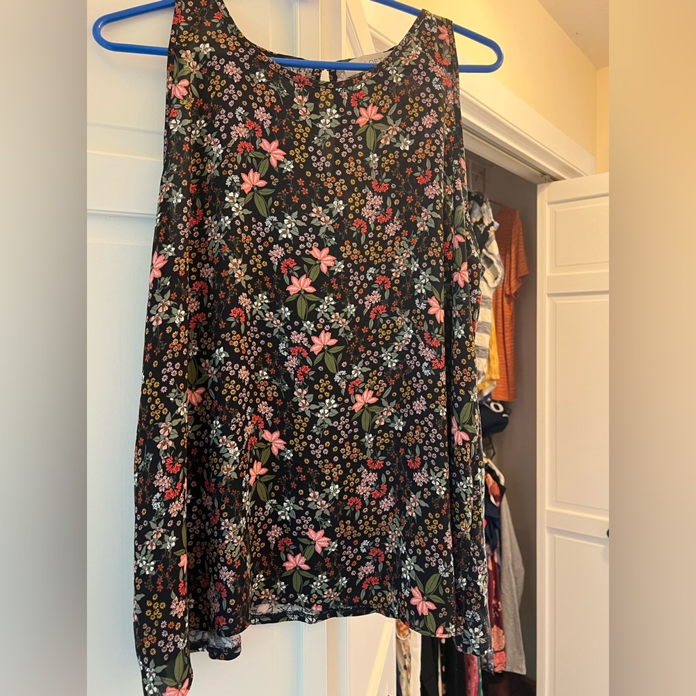 Loft mixed media sleeveless blouse